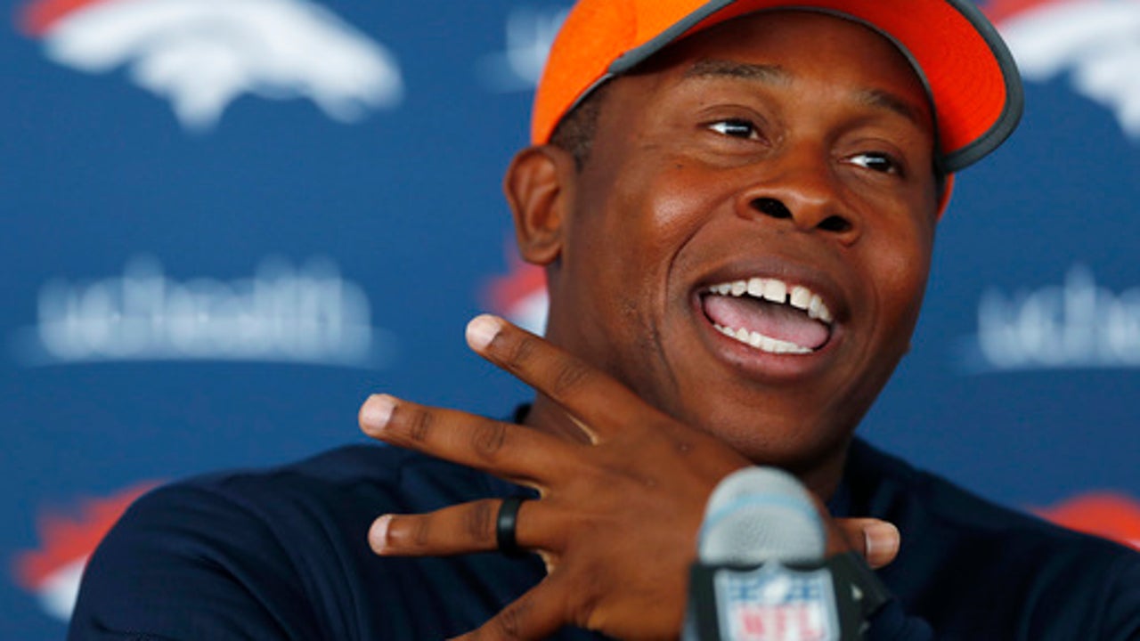 Broncos in no hurry to choose their starting quarterback